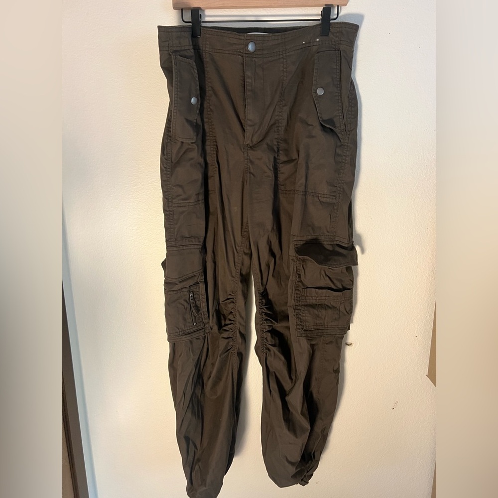 Abercrombie & Fitch Cargo Pants
